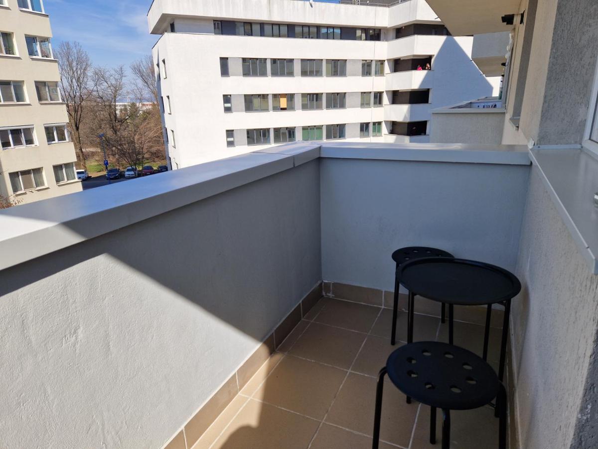Peak Apartment